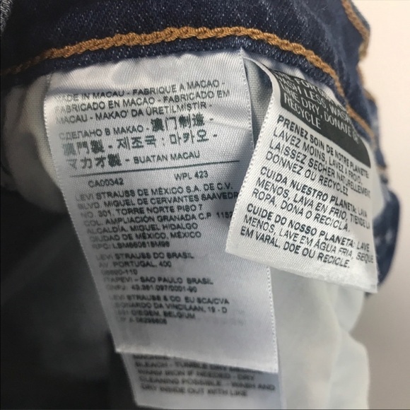 NWT Levi’s Ribcage Distressed Cut Off Denim Shorts Size 25 - Picture 11 of 14